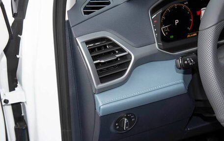 Volkswagen Tharu, 2023 год, 3 900 000 рублей, 12 фотография