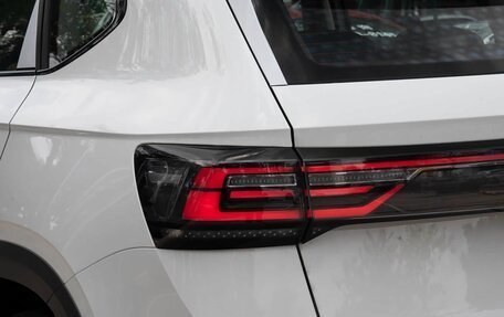 Volkswagen Tharu, 2023 год, 3 900 000 рублей, 38 фотография
