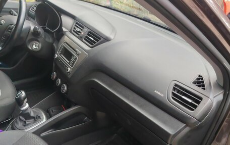 KIA Rio III рестайлинг, 2015 год, 1 050 000 рублей, 13 фотография
