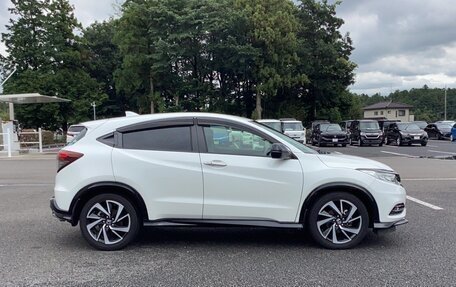 Honda Vezel, 2021 год, 1 610 000 рублей, 5 фотография