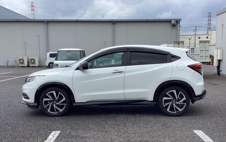 Honda Vezel, 2021 год, 1 610 000 рублей, 4 фотография