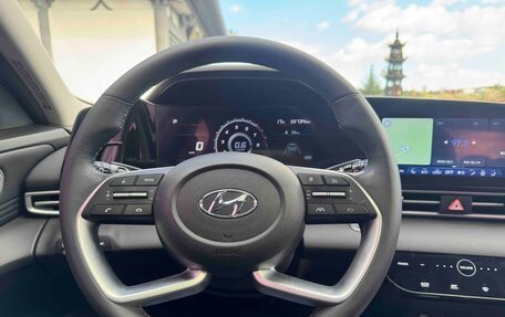 Hyundai Elantra, 2022 год, 1 390 000 рублей, 15 фотография