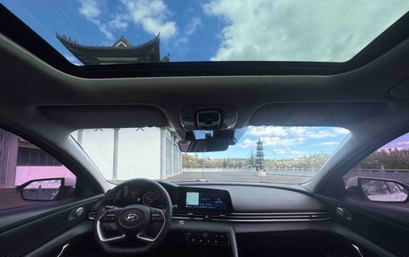 Hyundai Elantra, 2022 год, 1 390 000 рублей, 17 фотография