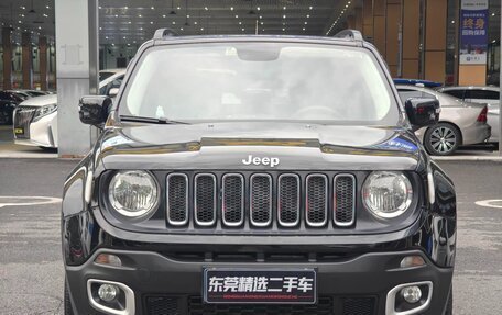 Jeep Renegade I рестайлинг, 2016 год, 1 016 000 рублей, 2 фотография