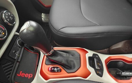 Jeep Renegade I рестайлинг, 2016 год, 1 016 000 рублей, 10 фотография