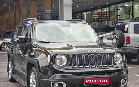 Jeep Renegade I рестайлинг, 2016 год, 1 016 000 рублей, 3 фотография