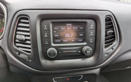 Jeep Compass II, 2017 год, 1 760 000 рублей, 17 фотография