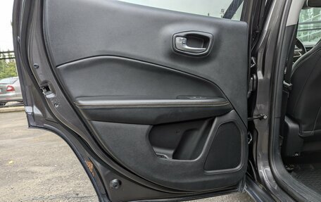 Jeep Compass II, 2017 год, 1 760 000 рублей, 21 фотография