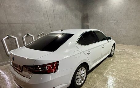 Skoda Superb III рестайлинг, 2017 год, 2 250 000 рублей, 5 фотография