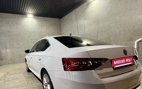 Skoda Superb III рестайлинг, 2017 год, 2 250 000 рублей, 3 фотография