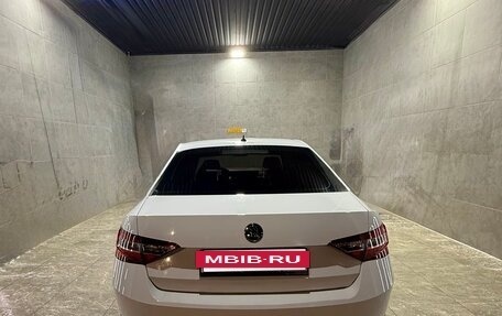 Skoda Superb III рестайлинг, 2017 год, 2 250 000 рублей, 4 фотография