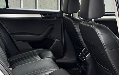 Skoda Superb III рестайлинг, 2017 год, 2 250 000 рублей, 8 фотография