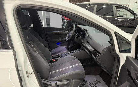 Volkswagen Golf VIII, 2023 год, 1 545 000 рублей, 16 фотография