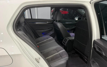 Volkswagen Golf VIII, 2023 год, 1 545 000 рублей, 20 фотография