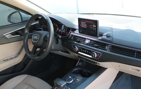 Audi A4, 2019 год, 2 630 000 рублей, 3 фотография