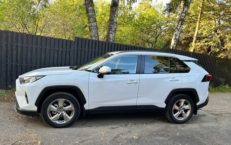 Toyota RAV4, 2021 год, 3 050 000 рублей, 3 фотография