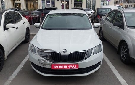 Skoda Octavia, 2019 год, 800 000 рублей, 1 фотография