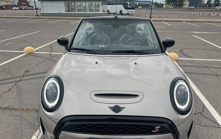MINI Cabrio, 2023 год, 5 500 000 рублей, 15 фотография