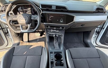 Audi Q3, 2022 год, 2 390 000 рублей, 14 фотография