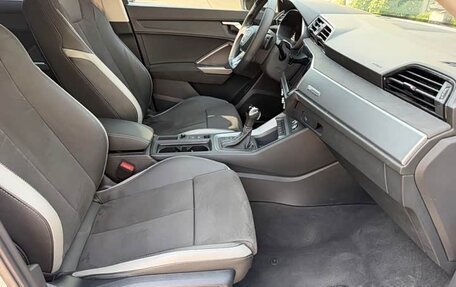Audi Q3, 2022 год, 2 390 000 рублей, 13 фотография