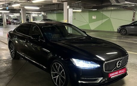 Volvo S90 II рестайлинг, 2020 год, 3 900 000 рублей, 6 фотография