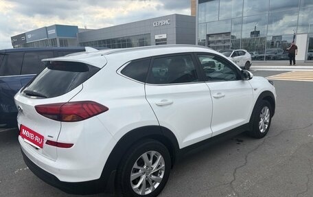 Hyundai Tucson III, 2019 год, 2 325 000 рублей, 3 фотография