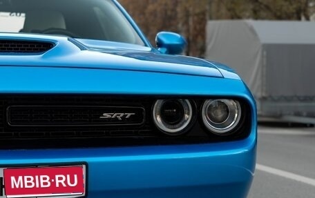 Dodge Challenger III рестайлинг 2, 2016 год, 5 000 000 рублей, 1 фотография