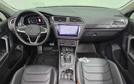 Volkswagen Tiguan II, 2022 год, 4 500 000 рублей, 8 фотография