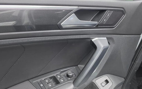 Volkswagen Tiguan II, 2022 год, 4 500 000 рублей, 17 фотография