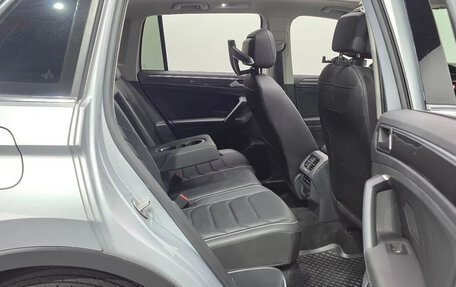 Volkswagen Tiguan II, 2022 год, 4 500 000 рублей, 18 фотография