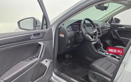 Volkswagen Tiguan II, 2022 год, 4 500 000 рублей, 7 фотография