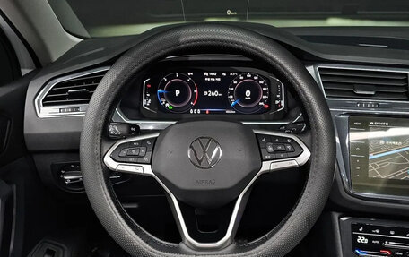 Volkswagen Tiguan II, 2023 год, 4 780 000 рублей, 12 фотография