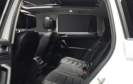 Volkswagen Tiguan II, 2023 год, 4 780 000 рублей, 20 фотография