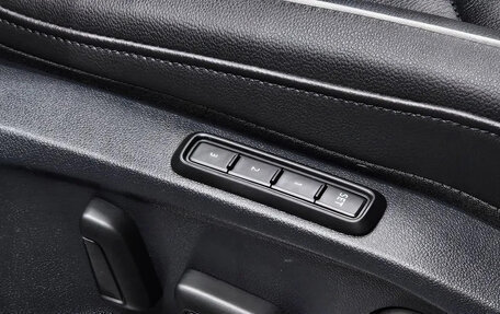 Volkswagen Tiguan II, 2023 год, 4 780 000 рублей, 33 фотография