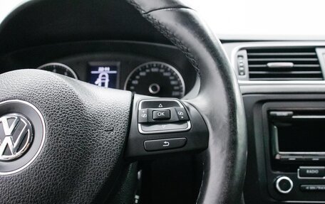 Volkswagen Jetta VI, 2012 год, 1 089 000 рублей, 20 фотография
