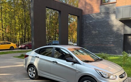 Hyundai Solaris II рестайлинг, 2014 год, 995 000 рублей, 5 фотография