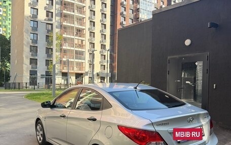 Hyundai Solaris II рестайлинг, 2014 год, 995 000 рублей, 10 фотография
