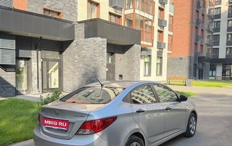 Hyundai Solaris II рестайлинг, 2014 год, 995 000 рублей, 7 фотография