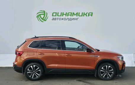 Volkswagen Taos, 2021 год, 2 430 000 рублей, 4 фотография