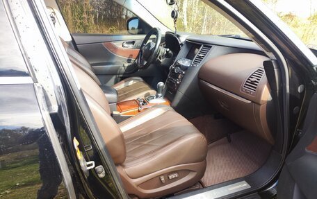 Infiniti FX II, 2008 год, 1 800 000 рублей, 21 фотография