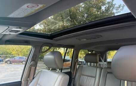 Toyota Land Cruiser 100 рестайлинг 2, 2006 год, 4 500 000 рублей, 10 фотография
