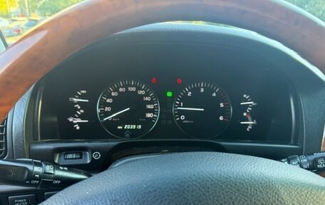 Toyota Land Cruiser 100 рестайлинг 2, 2006 год, 4 500 000 рублей, 9 фотография