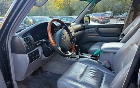 Toyota Land Cruiser 100 рестайлинг 2, 2006 год, 4 500 000 рублей, 8 фотография