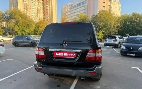 Toyota Land Cruiser 100 рестайлинг 2, 2006 год, 4 500 000 рублей, 6 фотография