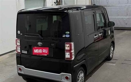 Toyota Pixis Mega, 2015 год, 60 000 рублей, 3 фотография