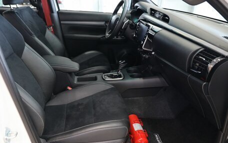 Toyota Hilux VIII, 2025 год, 7 750 000 рублей, 17 фотография