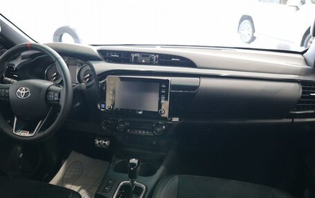 Toyota Hilux VIII, 2025 год, 7 750 000 рублей, 18 фотография