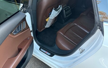 Audi A7, 2012 год, 2 100 000 рублей, 15 фотография