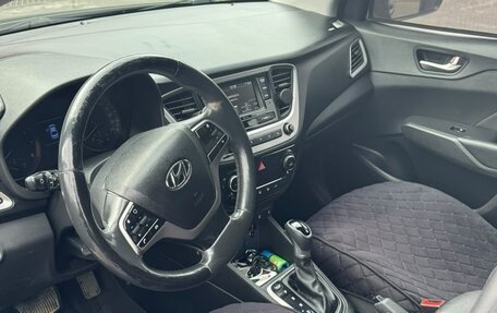 Hyundai Solaris II рестайлинг, 2018 год, 1 250 000 рублей, 5 фотография