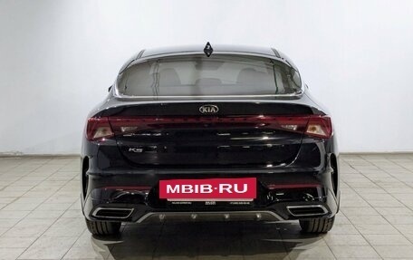 KIA K5, 2021 год, 2 700 000 рублей, 16 фотография
